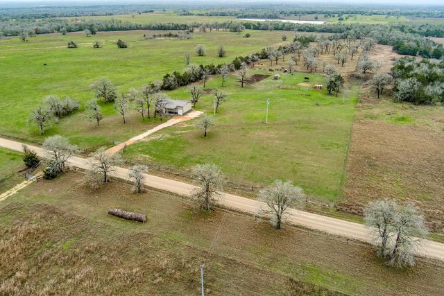 3747 Sparta Field Road, Waelder, TX 78959