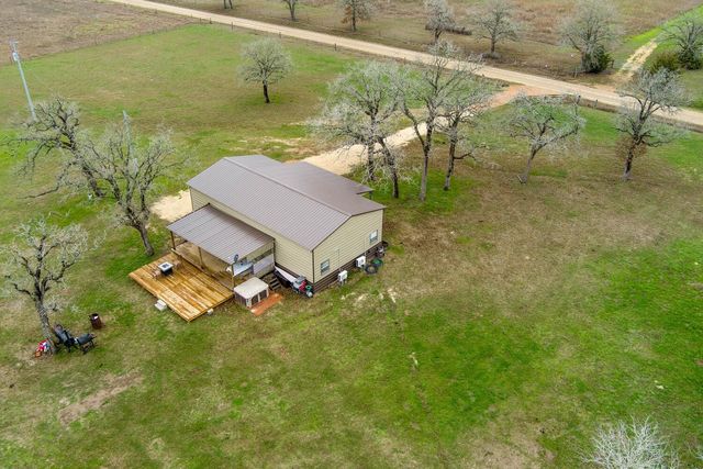 3747 Sparta Field Road, Waelder, TX 78959