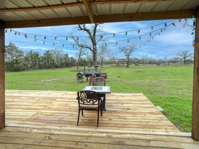3747 Sparta Field Road, Waelder, TX 78959