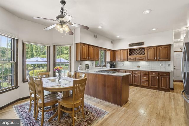 26 ELLISDALE-CROSSWICKS RD, Allentown, NJ 08501