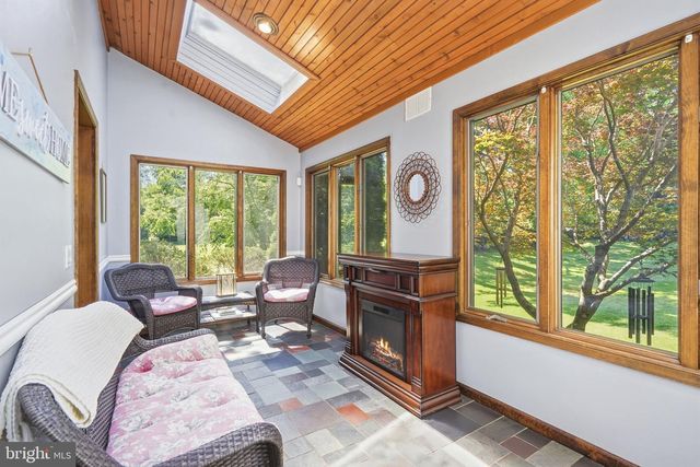 26 ELLISDALE-CROSSWICKS RD, Allentown, NJ 08501