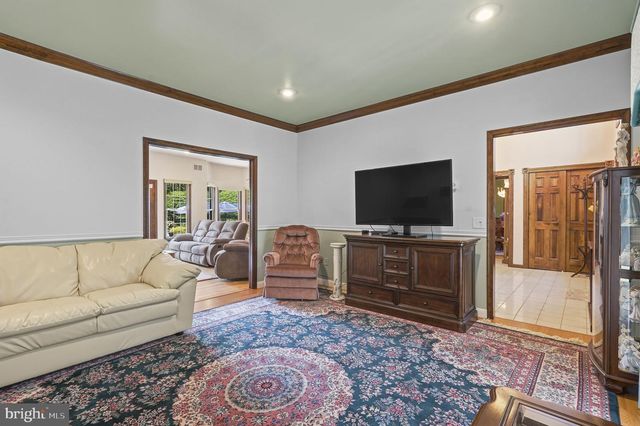 26 ELLISDALE-CROSSWICKS RD, Allentown, NJ 08501
