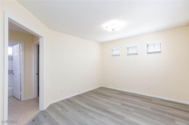 1805 Derbyshire Drive, Las Vegas, NV 89117