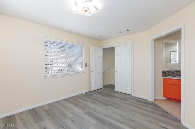 1805 Derbyshire Drive, Las Vegas, NV 89117