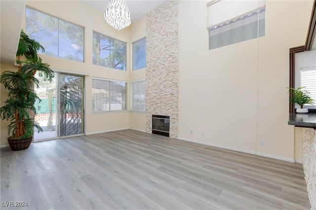 1805 Derbyshire Drive, Las Vegas, NV 89117