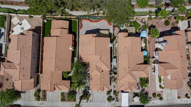 1805 Derbyshire Drive, Las Vegas, NV 89117