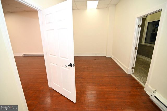 227 E BALTIMORE ST E, Baltimore, MD 21202
