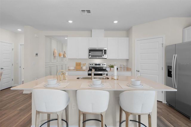 4472 YAUPON HOLLY WAY, Lakeland, FL 33811