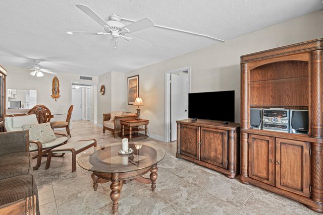 4500 N FEDERAL Highway 160G, Lighthouse Point, FL 33064