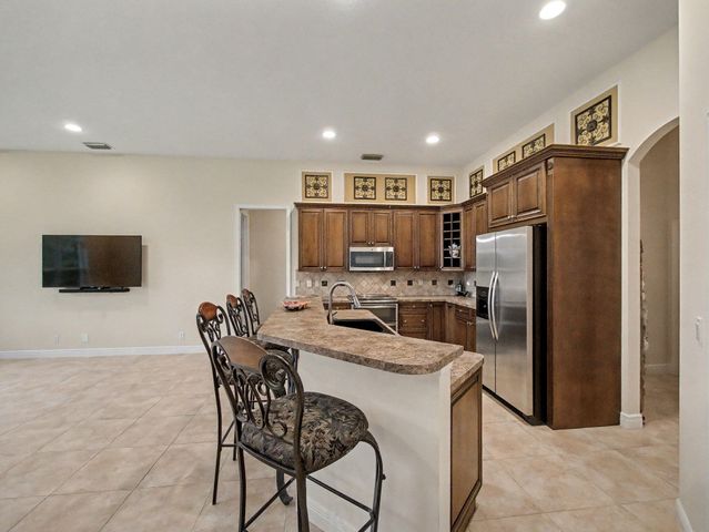 2650 SW Windship Way, Stuart, FL 34997