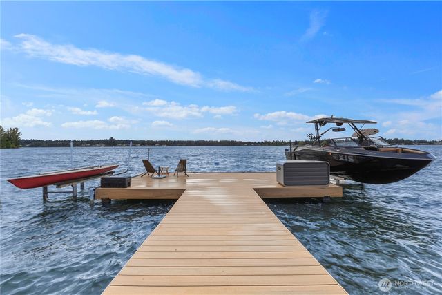 3402 196th Avenue Ct E, Lake Tapps, WA 98391