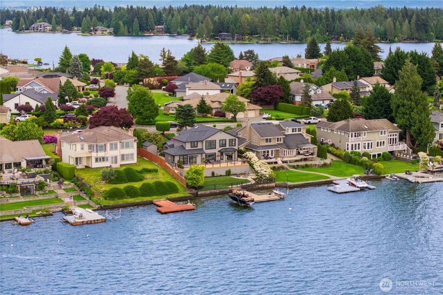 3402 196th Avenue Ct E, Lake Tapps, WA 98391