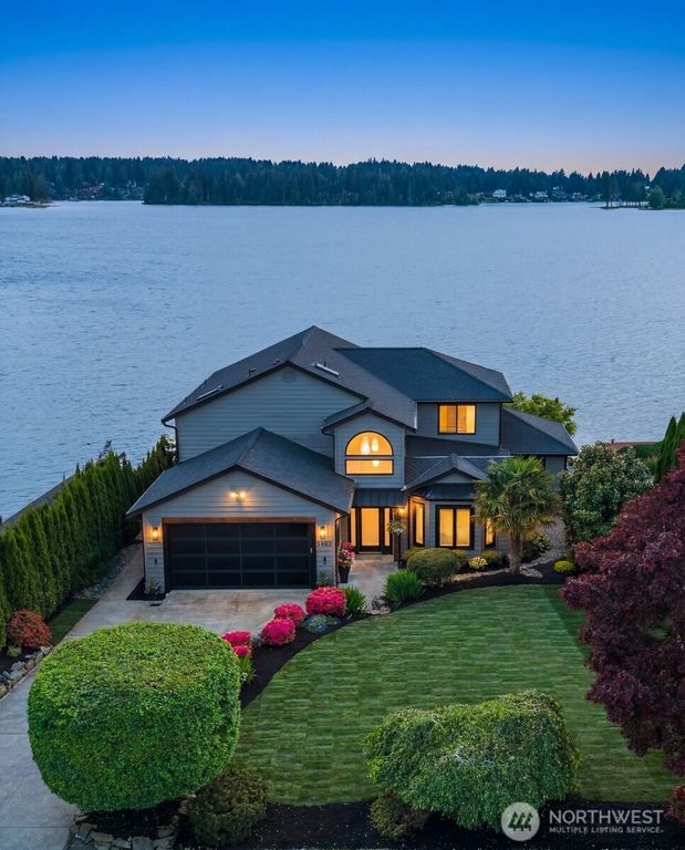 3402 196th Avenue Ct E, Lake Tapps, WA 98391
