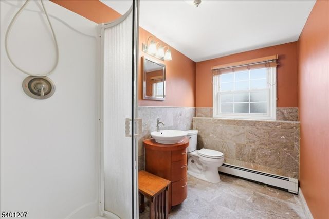 79 Truman Blvd, Oakland Boro, NJ 07436