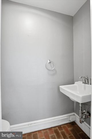 119 S DUKE ST, Lancaster, PA 17602