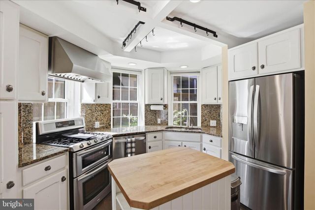 119 S DUKE ST, Lancaster, PA 17602