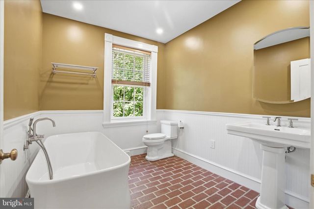 119 S DUKE ST, Lancaster, PA 17602