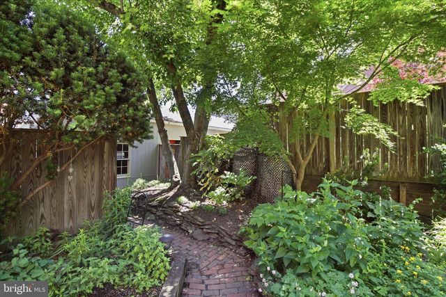 119 S DUKE ST, Lancaster, PA 17602