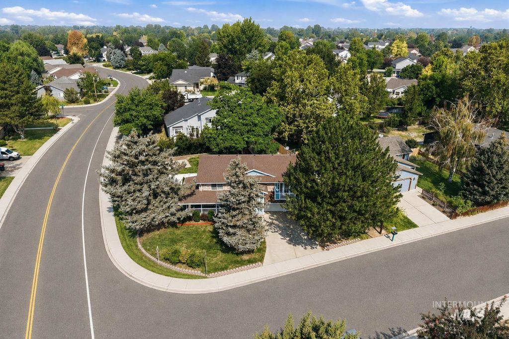 2311 N Monaco Way, Meridian, ID 83646 photo 5