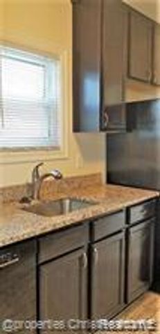 90 Marquette Street, Pontiac, MI 48342