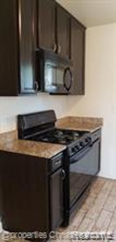 90 Marquette Street, Pontiac, MI 48342