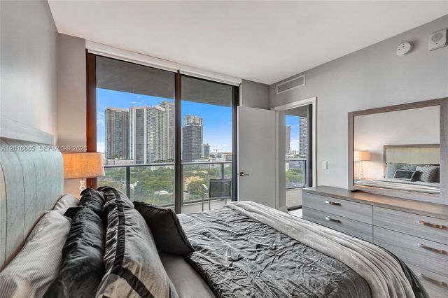 121 NE 34th St 1406A, Miami, FL 33137