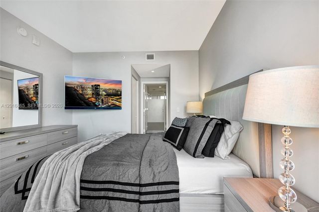 121 NE 34th St 1406A, Miami, FL 33137