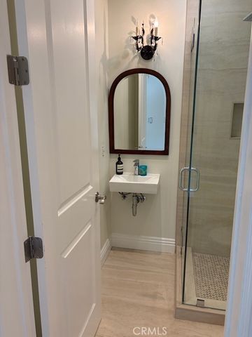 3115 Ellington, Los Angeles, CA 90068