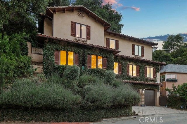 3115 Ellington, Los Angeles, CA 90068