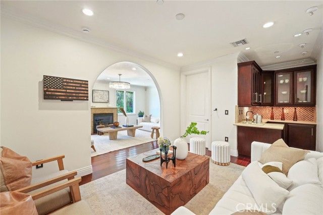 3115 Ellington, Los Angeles, CA 90068