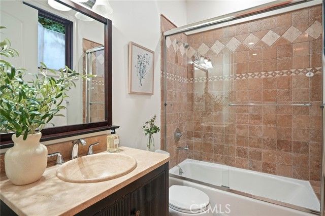 3115 Ellington, Los Angeles, CA 90068