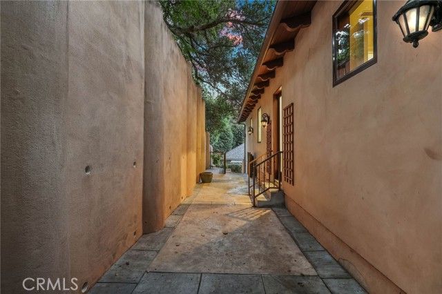 3115 Ellington, Los Angeles, CA 90068