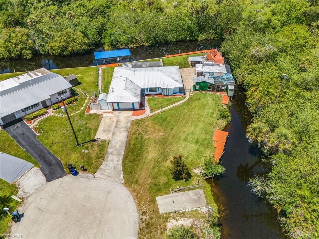 93 Glenmont DR W, NORTH FORT MYERS, FL 33917 — exterior