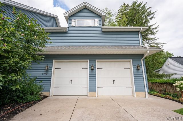 3792 Windover Drive, Hamburg, NY 14075