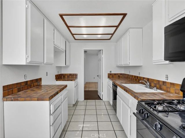 1419 W 179th 9, Gardena, CA 90248