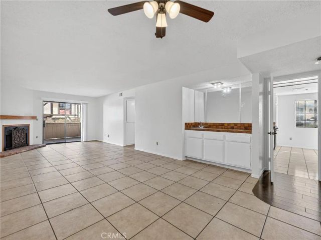 1419 W 179th 9, Gardena, CA 90248