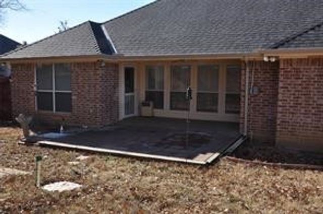 1104 Linda Drive, Joshua, TX 76058