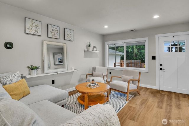 406 Prospect Avenue, Mukilteo, WA 98275