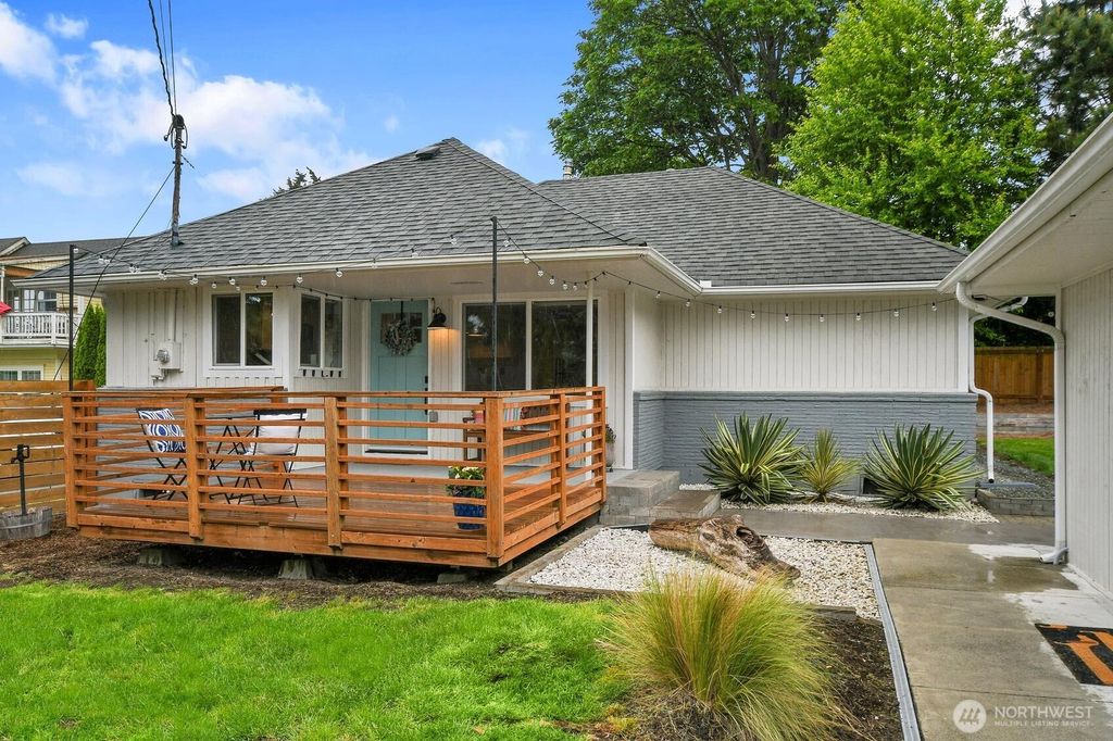 406 Prospect Avenue, Mukilteo, WA 98275