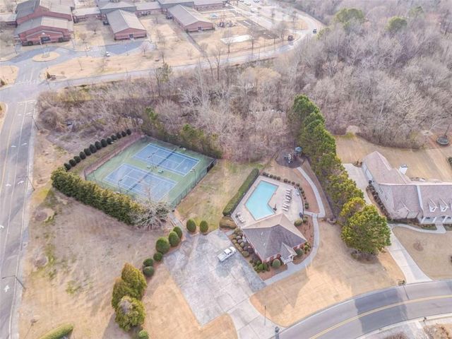 114 Vinings Way, Calhoun, GA 30701