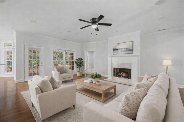 114 Vinings Way, Calhoun, GA 30701