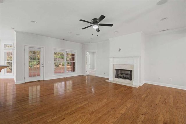 114 Vinings Way, Calhoun, GA 30701