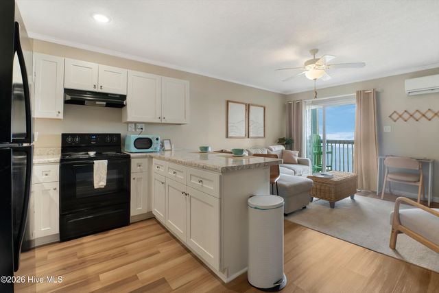 2250 New River Inlet Road Unit 114, Sneads Ferry, NC 28460