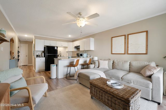 2250 New River Inlet Road Unit 114, Sneads Ferry, NC 28460