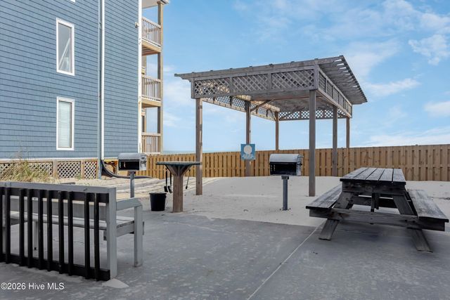 2250 New River Inlet Road Unit 114, Sneads Ferry, NC 28460