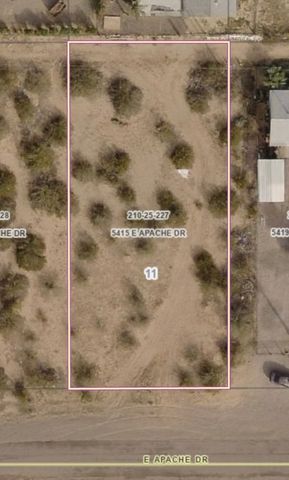 5415 E Apache Drive, Topock, AZ 86436