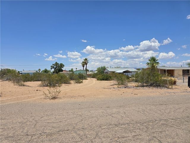 5415 E Apache Drive, Topock, AZ 86436