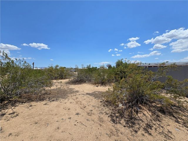 5415 E Apache Drive, Topock, AZ 86436