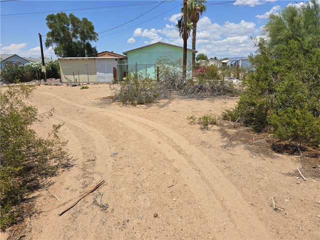 5415 E Apache Drive, Topock, AZ 86436