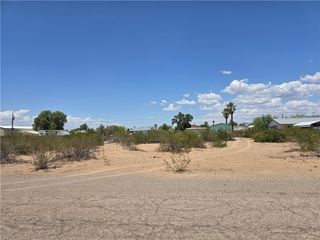 5415 E Apache Drive, Topock, AZ 86436